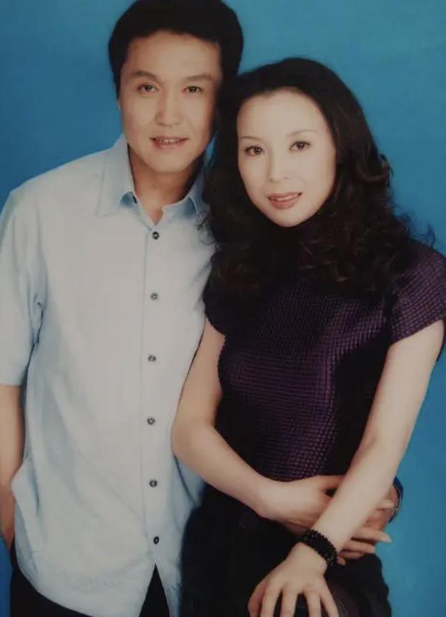 吴刚老婆岳秀清个人资料_http://www.zhaochafa.com_信息发布_第1张